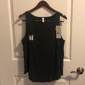 NWT Under Armour Tie-Back Tank